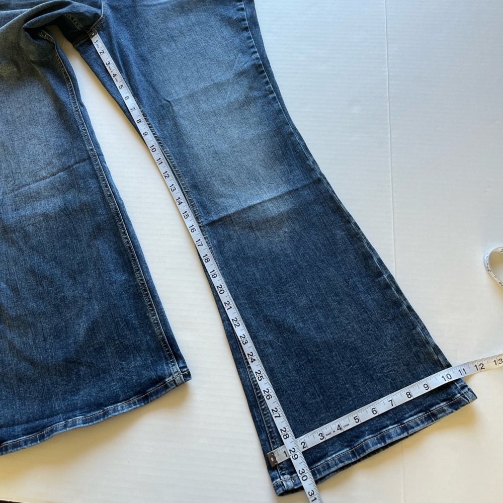 m jeans by maurices Flare High Rise Double Button Denim Jeans 18W - Picture 9 of 15